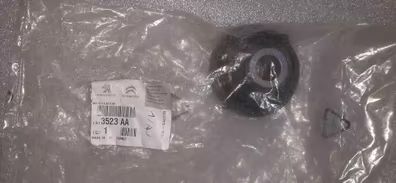 Casquillo brazo suspension nuevo y original. Para citroen c3 y peugeot 1007. Referencia 3523aa.