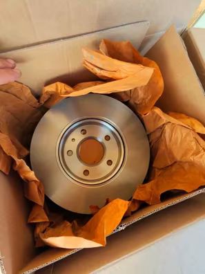 Pareja discos de freno nuevos y originales. Para opel zafira c diametro 300mm. Referencia 95527031.