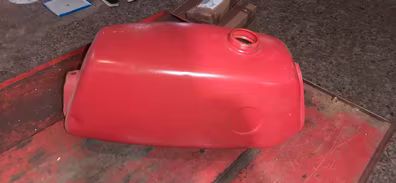 Deposito gasolina puch cascahuevos.