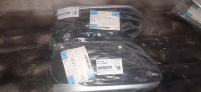 Pareja rejillas nuevas defensa delantera para bmw x2 f39 y mas. Referencia 51117453987 + 51117453988.