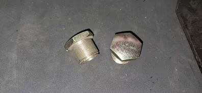 Pareja de tuercas para barras de horquilla diametro 28mm, nuevas, derbi variant sport r y derbi fenix.