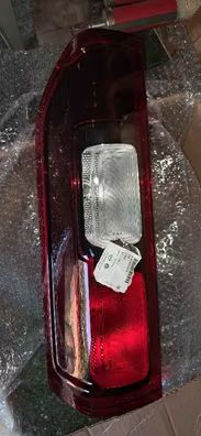 Piloto trasero lado izquierdo nuevo y original. Para nissan nv300, opel vivaro o renault trafic. Referencia 93867974