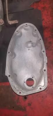 Tapa motor lado cambio para ossa palillos 125cc.