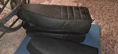 Asientos nuevos para derbi variant. Unos con llaves y otros sin. Nuevos antiguo stock.