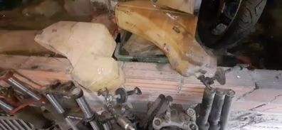 Deposito con grifo para derbi ds50 y scoot 74cc