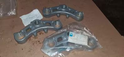 Lote tijas de horquilla variadas, todas nuevas, de puch y gilera. Todas referenciadas.