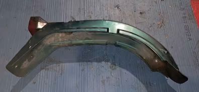 Pareja de guardabarros verdes para derbi variant bola 8 y start 5. Piloto trasero incluido.