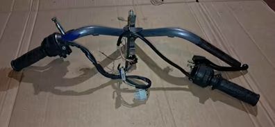 Manillar con mandos para derbi variant.