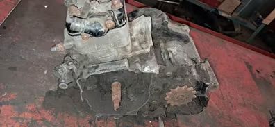 Motor suzuki rmx para piezas. Cilindro sano.