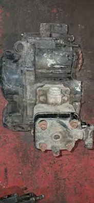 Motor suzuki rmx para piezas. Cilindro sano.