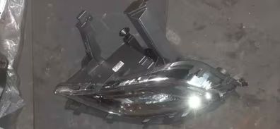 Faro antiniebla derecho, nuevo y original. Para opel astra j. Referencia 13293619.