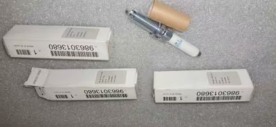 Lote 3 bujias nuevas originales psa. Ref: 9863013680.