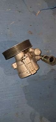 Bomba direccion con polea, para citroen xsara vts 2.0 16v. Ref: 26082233QJ.