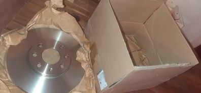 Juego pareja discos de freno nuevos para opel astra h/g 256mm ventilados. Referencia 95526647