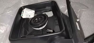 Espejo retrovisor lado izquierdo nuevo y original. Para opel combo c. Referencia 24432462