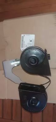 Kit 2 bocinas con soporte nuevo y original para opel insignia, etc. Referencia 20857424.