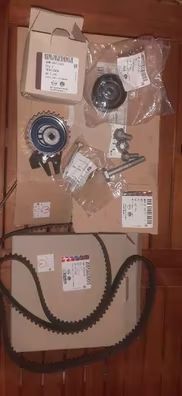 Kit distribucion completo y nuevo para opel astra h, zafira b y vectra c. Para motores z19dtl, z19dt y 1.9cdti. Referencia 93191277.