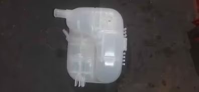 Deposito refrigerante nuevo y original. Para opel astra h. Referencia 93179469.