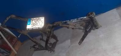 Chasis matriculado para rehabilitar. Informe dgt incluido. Caballete y pata de regalo. Para yamaha sr 250cc special.