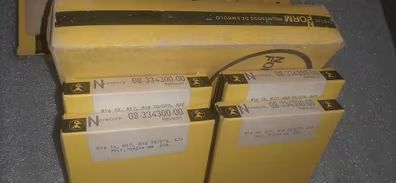 Kit juegos segmentos/aros piston para motores de coches clasicos. En stock para modelos renault r16 r18 r20 tx/gtx, simca y chrysler 2.0, fiat uno 1.3 y seat 127 1.3.