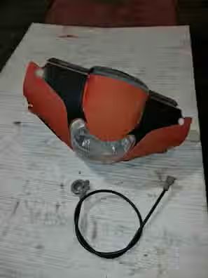 lote derbi variant revolution. cupula completa, optica, reloj, cable y sirga.