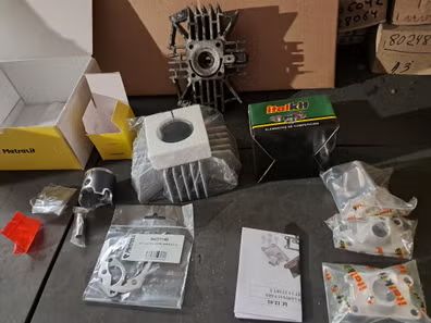 kit trucaje 74cc metrakit derbi variant start y start 5. lote: cajon de laminas con dos toberas, kit cilindro completo 74cc, (culata es usada metrakit epoca con descompresor).
