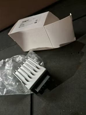regulador de luces 12v y 4 pines para derbi variant start y start 5