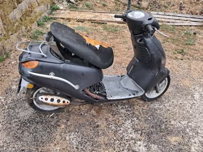 aprilia gulliver para restaurar o piezas.