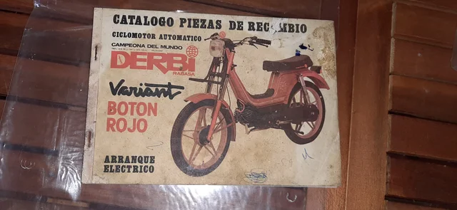 Catalogo derbi variant boton rojo.