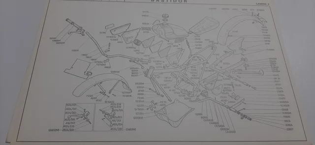 Catalogo piezas de recambio. Ossa 250 tr 74, mick andrews replica trial.